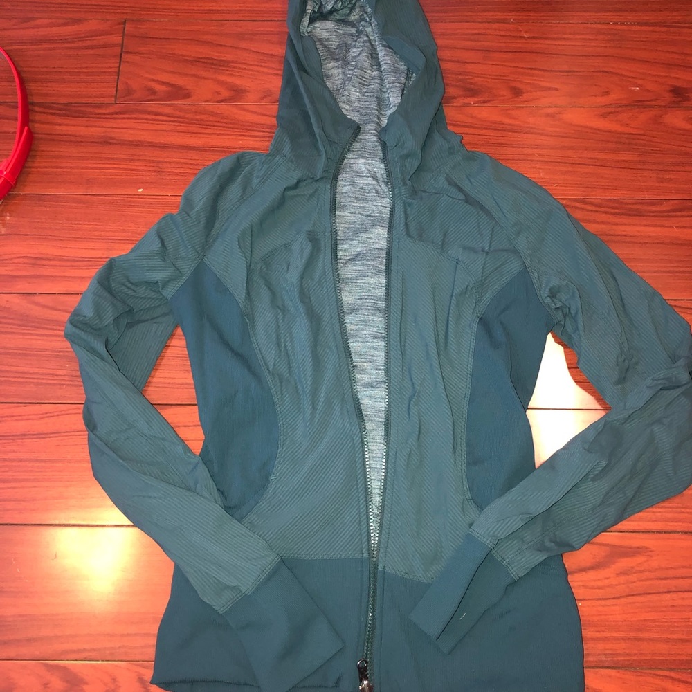 In Flux lulu lemon jacket
